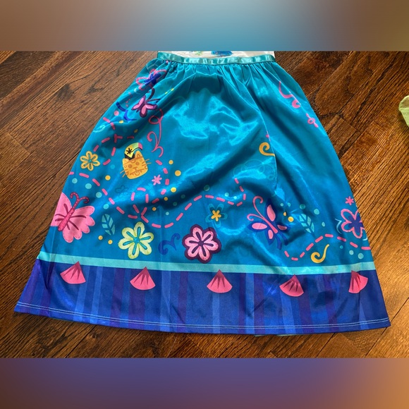 Disney- Encanto- 4T Mirabel Madrigal Costume Dress girl nightgown Floral Design - Picture 2 of 9